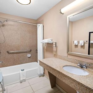 King Room Bath Tub Mobility Accessible